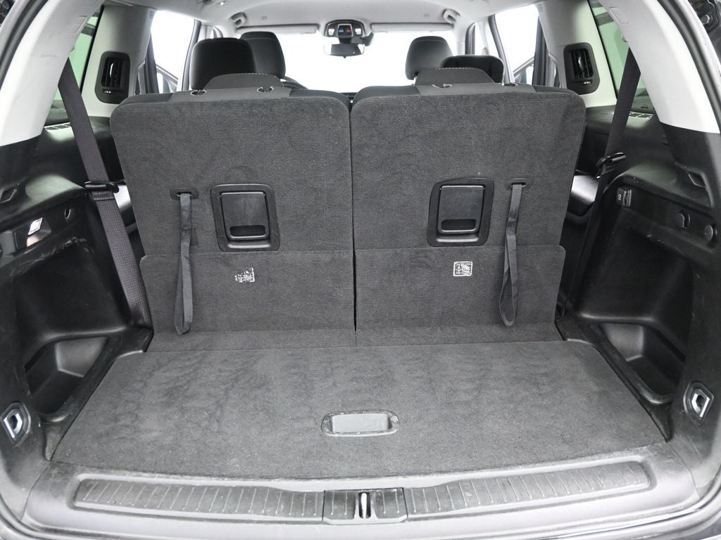 2023 Jeep Grand Cherokee L Laredo 4x2