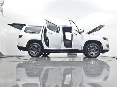 2024 Jeep Wagoneer Series II 4x2