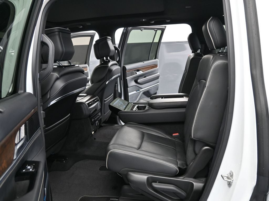 2023 Jeep Grand Wagoneer Series II 4x4