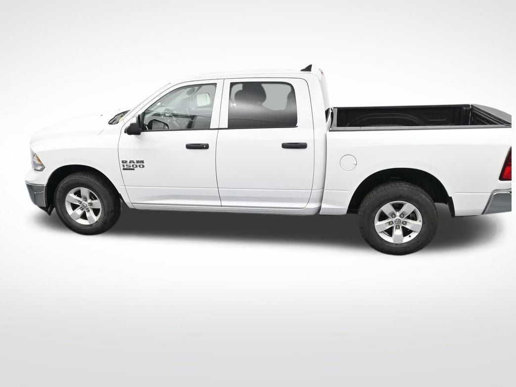 2023 RAM 1500 Classic SLT Crew Cab 4x2 5'7' Box