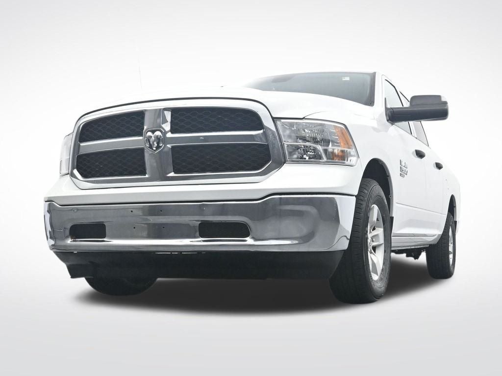 2023 RAM 1500 Classic SLT Crew Cab 4x2 5'7' Box