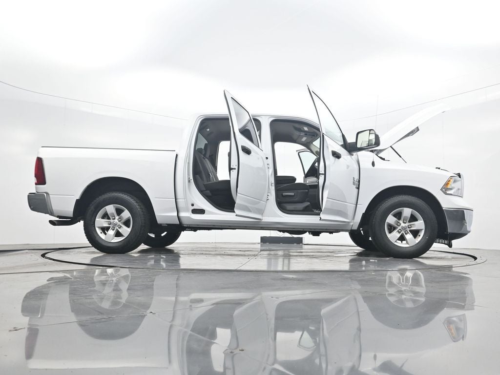 2023 RAM 1500 Classic SLT Crew Cab 4x2 5'7' Box