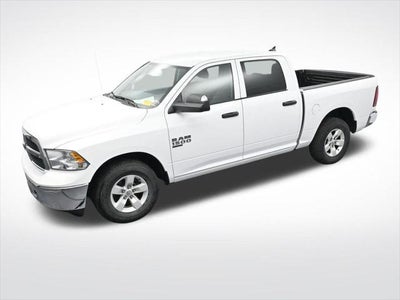 2023 RAM 1500 Classic SLT Crew Cab 4x2 5'7' Box