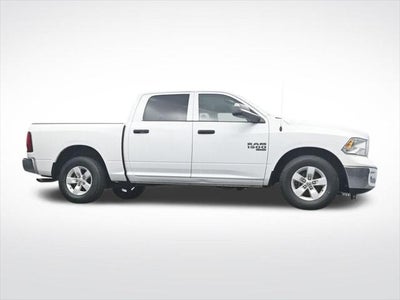 2023 RAM 1500 Classic SLT Crew Cab 4x2 5'7' Box