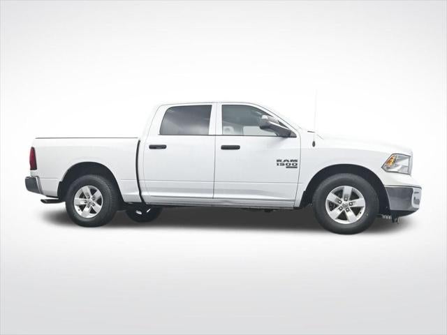 2023 RAM 1500 Classic SLT Crew Cab 4x2 5'7' Box