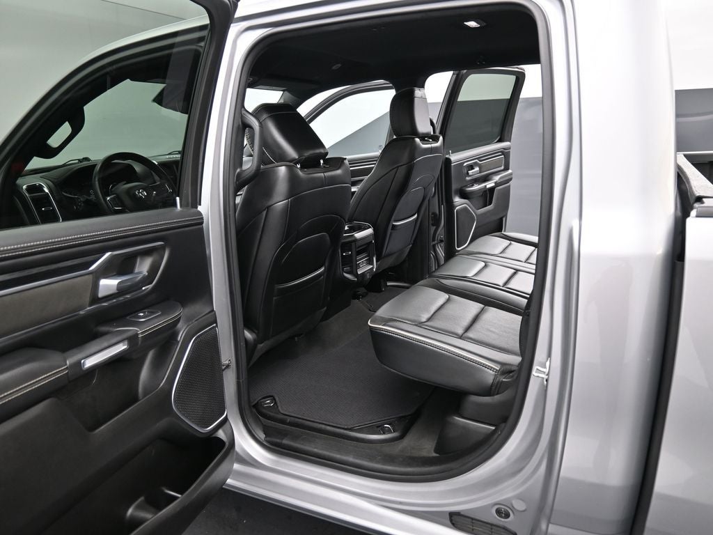 2024 RAM 1500 Laramie Crew Cab 4x2 5'7' Box