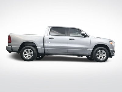 2024 RAM 1500 Laramie Crew Cab 4x2 5'7' Box