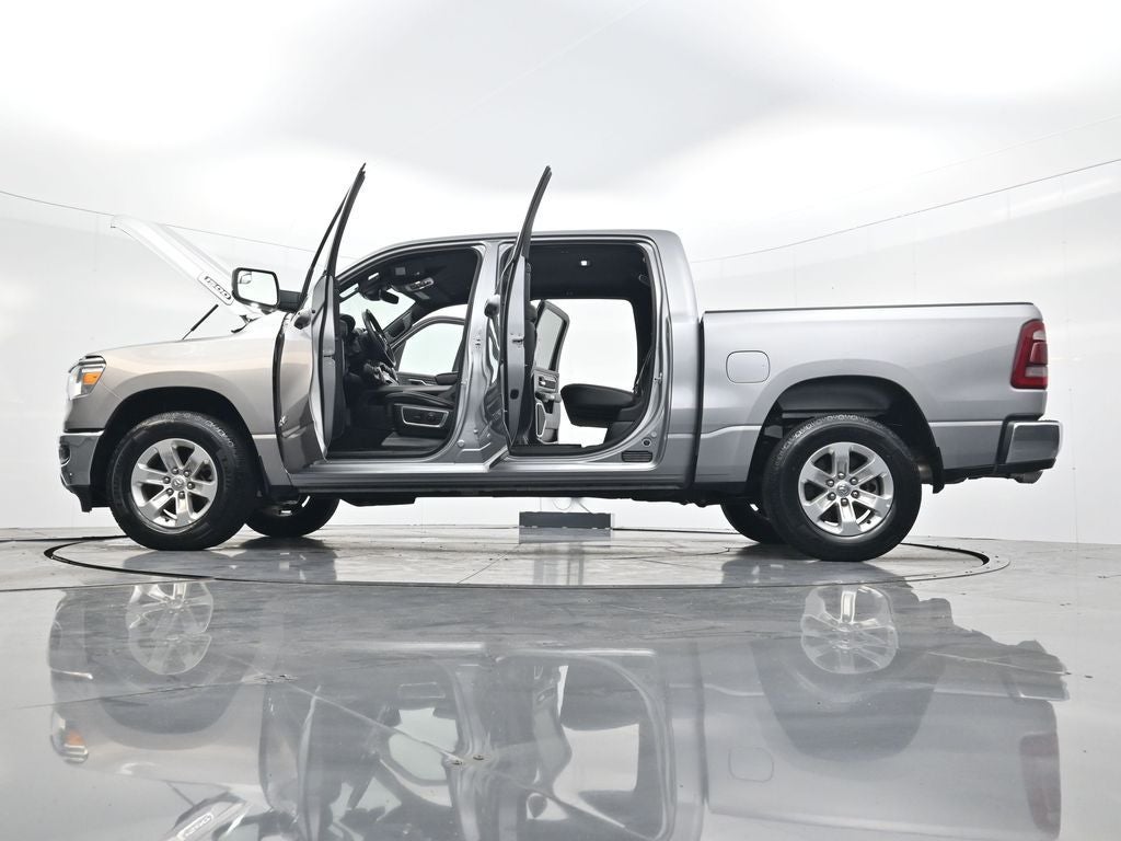 2024 RAM 1500 Laramie Crew Cab 4x2 5'7' Box