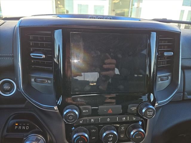 2024 RAM 1500 Laramie Crew Cab 4x2 5'7' Box