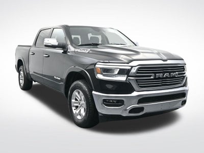 2022 RAM 1500 Laramie Crew Cab 4x4 5'7' Box