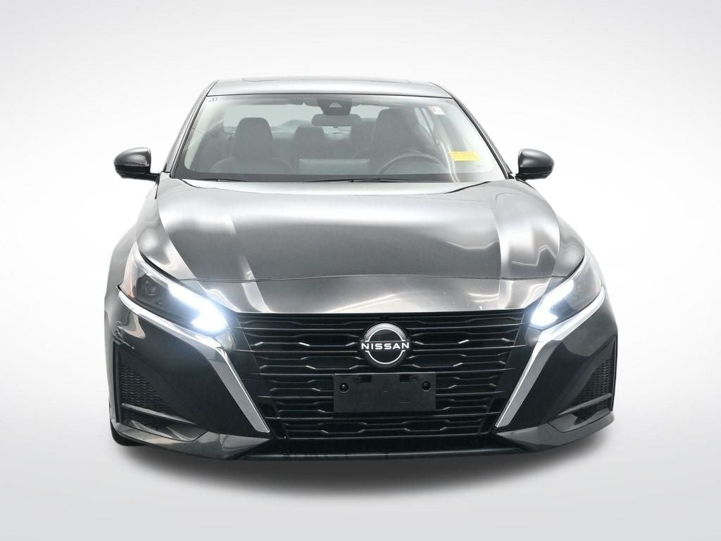2023 Nissan Altima SL FWD