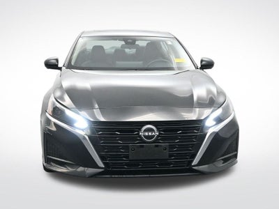 2023 Nissan Altima SL FWD