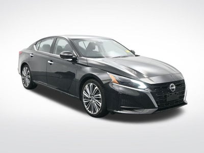 2023 Nissan Altima SL FWD