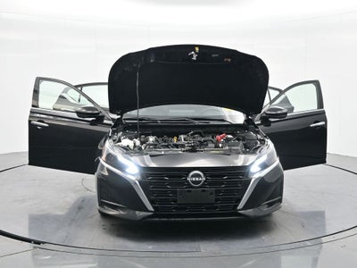 2023 Nissan Altima SL FWD