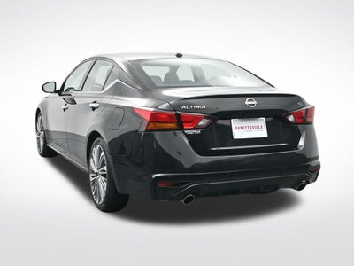 2023 Nissan Altima SL FWD
