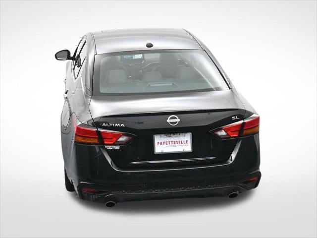 2023 Nissan Altima SL FWD