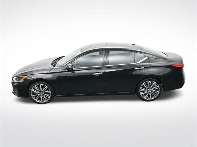 2023 Nissan Altima SL FWD