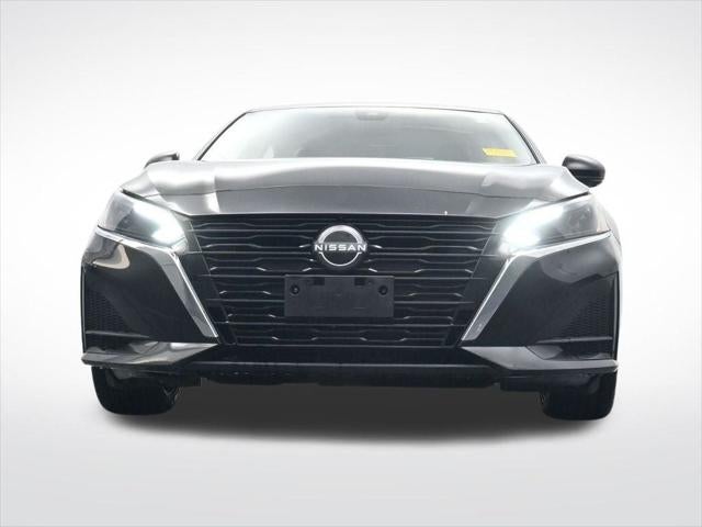 2023 Nissan Altima SL FWD