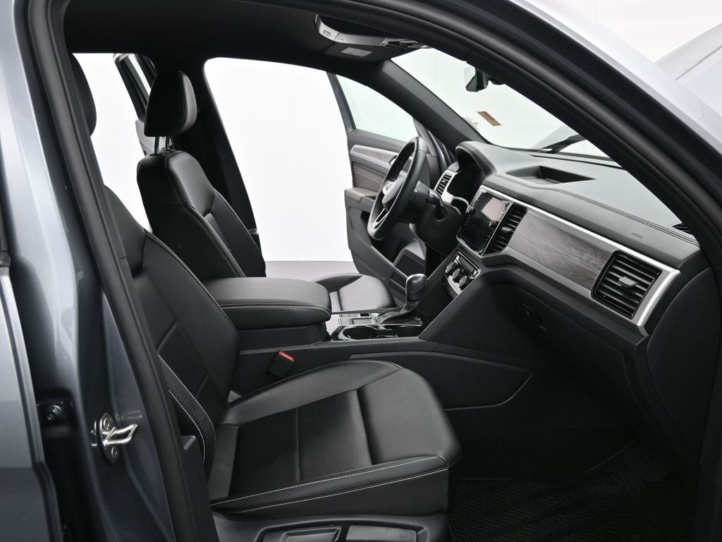 2022 Volkswagen Atlas Cross Sport 2.0T SE w/Technology