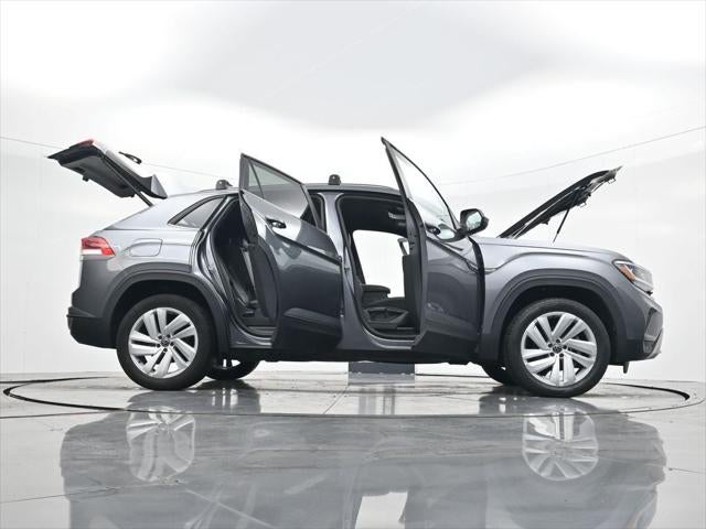 2022 Volkswagen Atlas Cross Sport 2.0T SE w/Technology