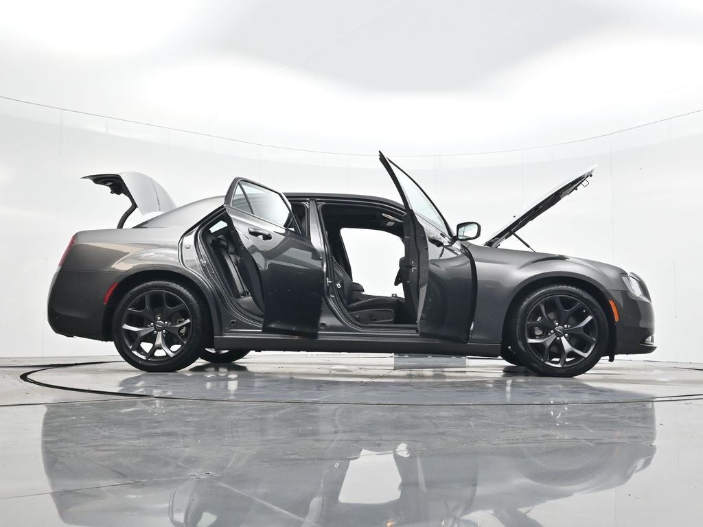 2023 Chrysler 300 300S