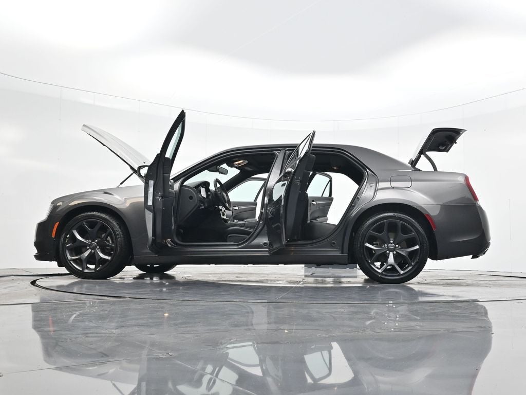 2023 Chrysler 300 300S