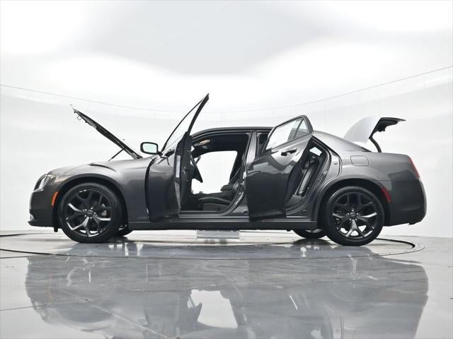 2023 Chrysler 300 300S