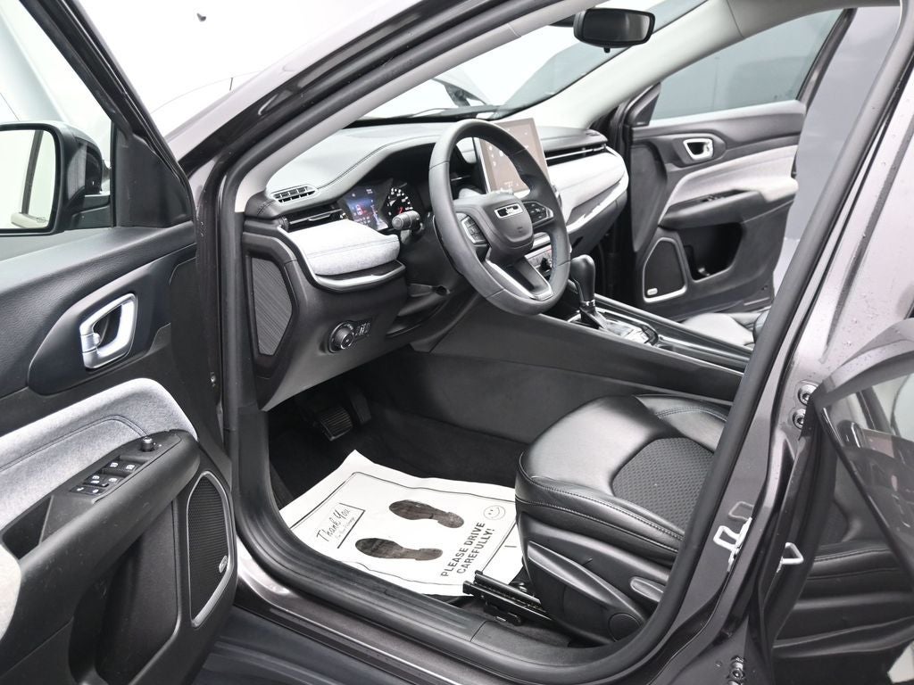 2022 Jeep Compass Latitude FWD