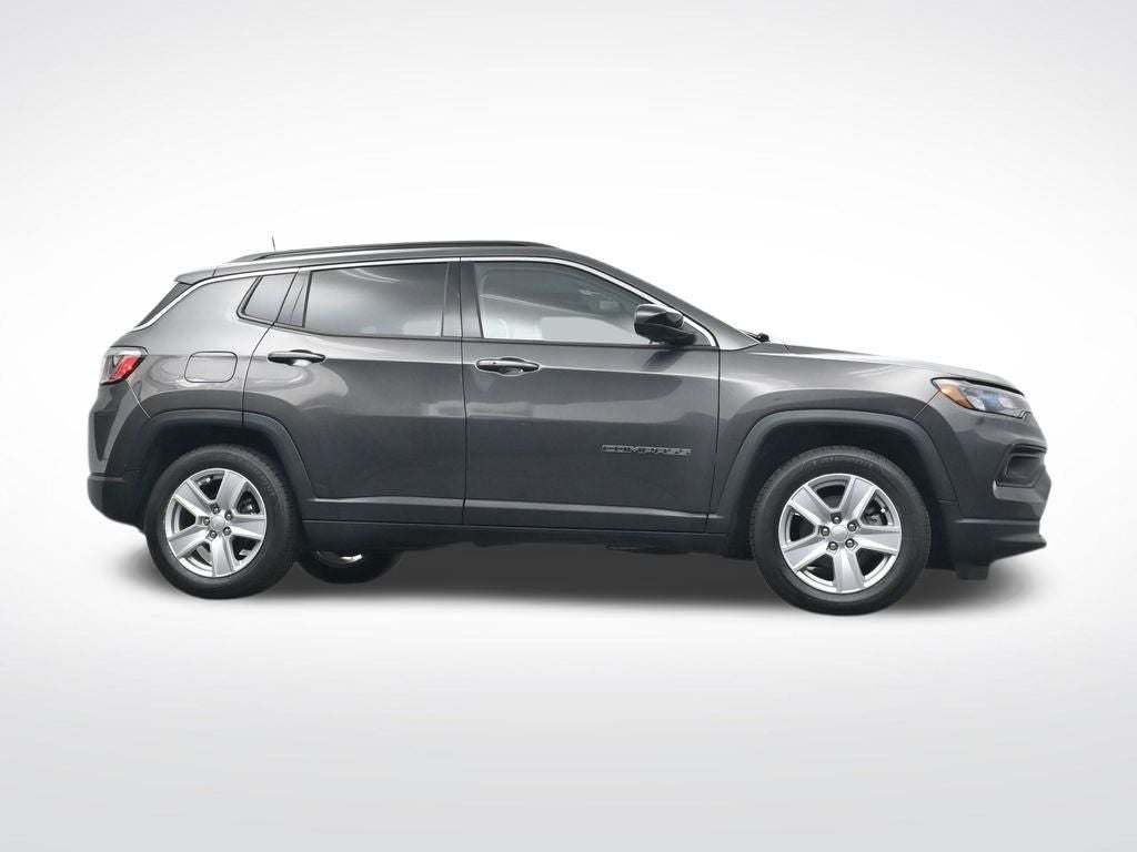 2022 Jeep Compass Latitude FWD
