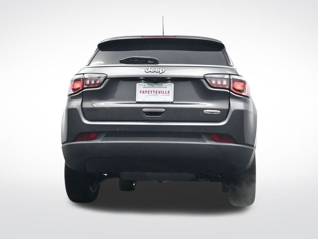 2022 Jeep Compass Latitude FWD