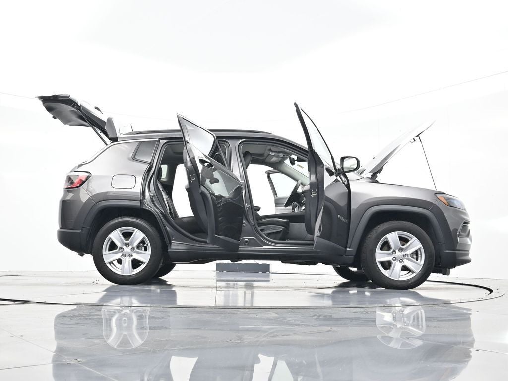 2022 Jeep Compass Latitude FWD