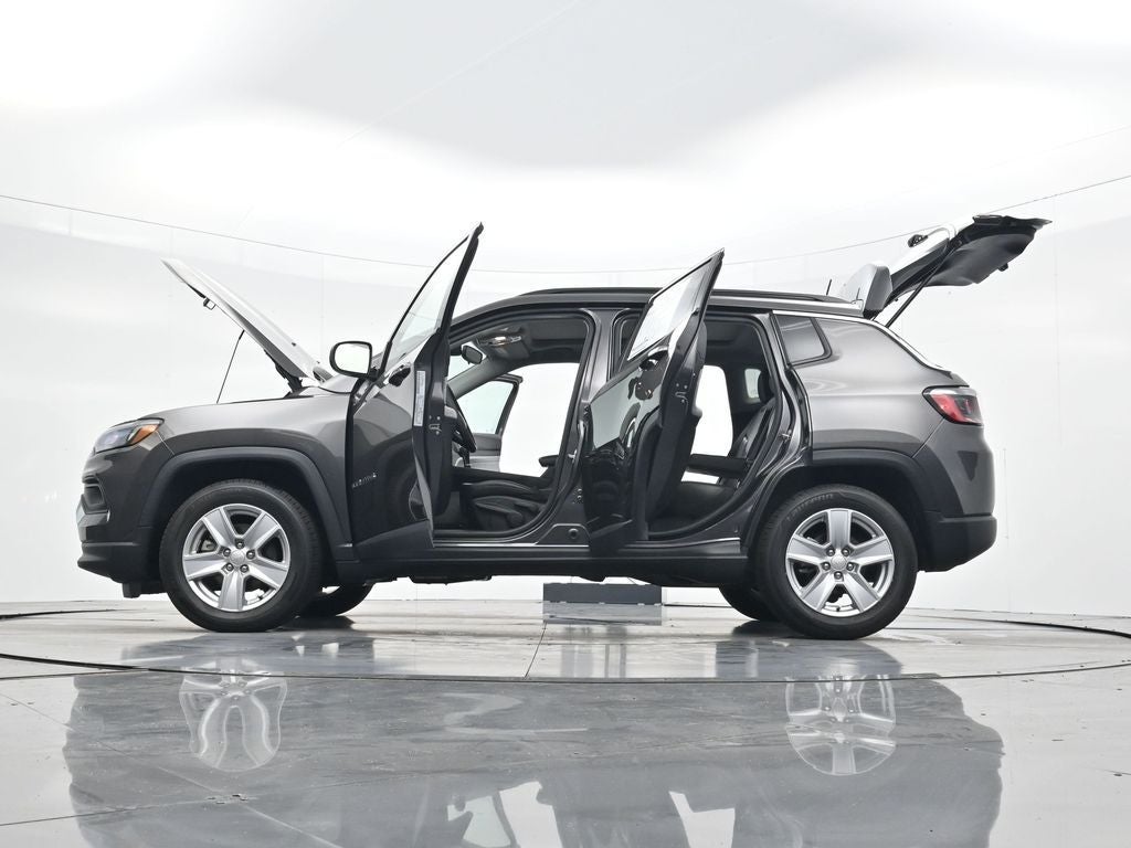 2022 Jeep Compass Latitude FWD