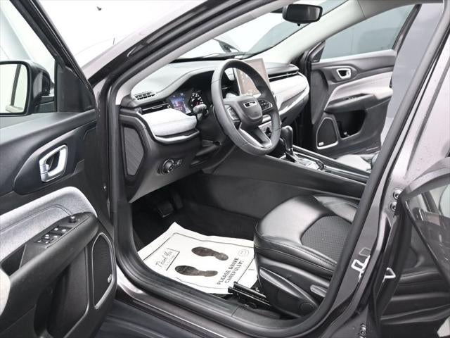 2022 Jeep Compass Latitude FWD