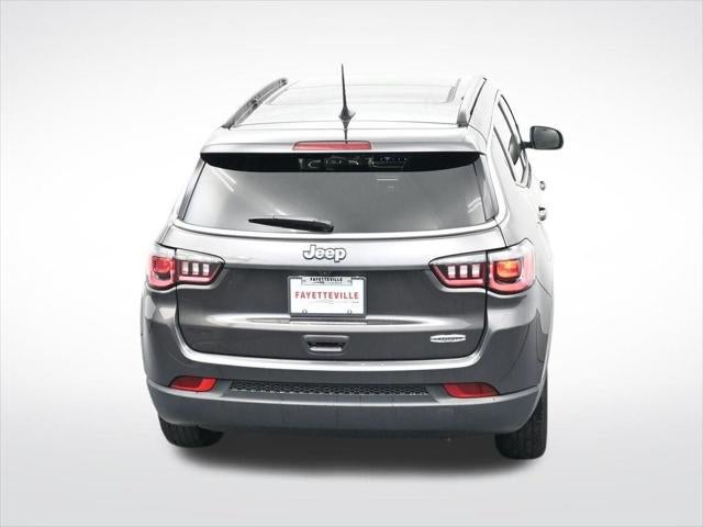 2022 Jeep Compass Latitude FWD