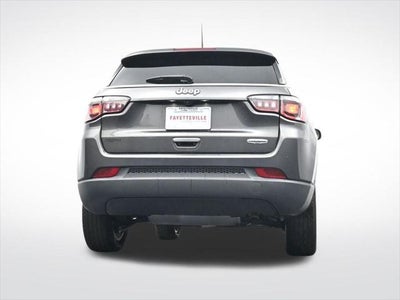 2022 Jeep Compass Latitude FWD