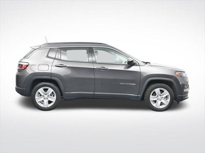 2022 Jeep Compass Latitude FWD