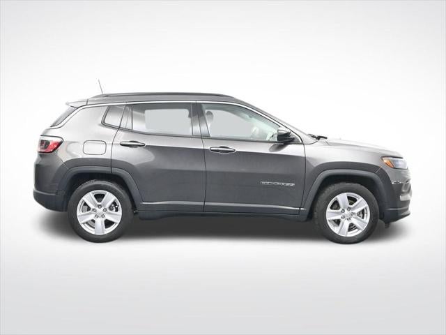 2022 Jeep Compass Latitude FWD