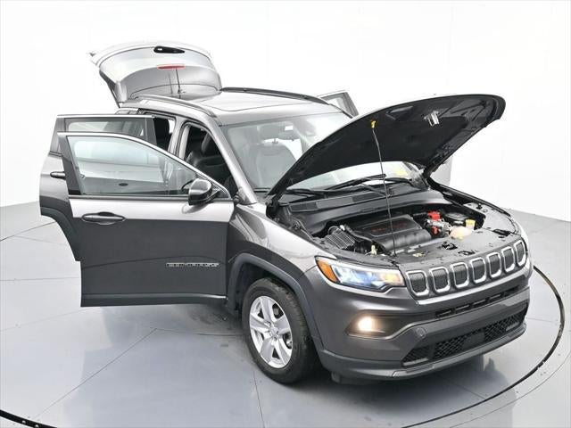 2022 Jeep Compass Latitude FWD