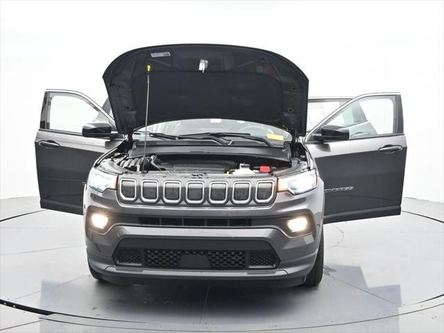2022 Jeep Compass Latitude FWD