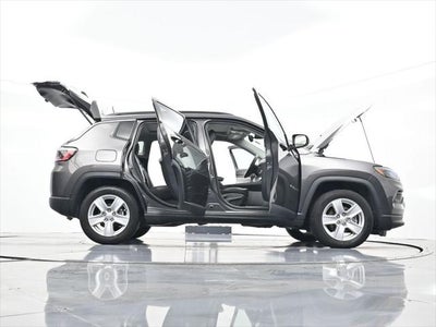 2022 Jeep Compass Latitude FWD