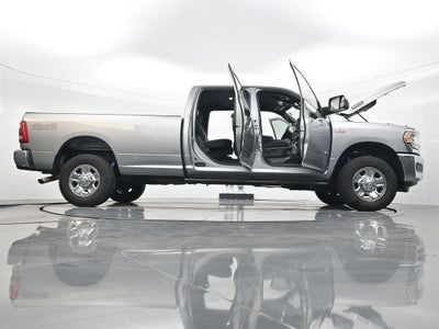 2021 RAM 2500 Tradesman Crew Cab 4x4 8' Box