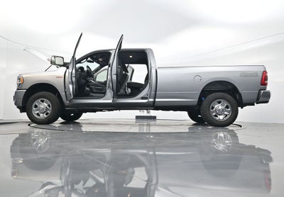 2021 RAM 2500 Tradesman Crew Cab 4x4 8' Box