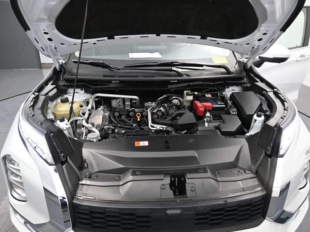 2024 Mitsubishi Outlander Base