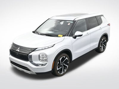 2024 Mitsubishi Outlander Base