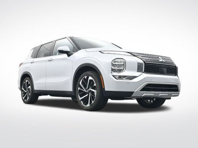 2024 Mitsubishi Outlander Base