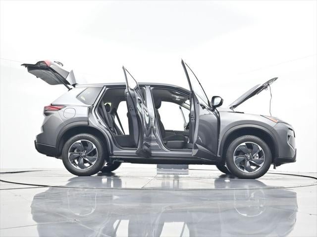2024 Nissan Rogue SV FWD