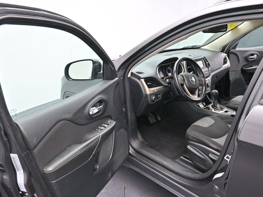 2016 Jeep Cherokee Altitude