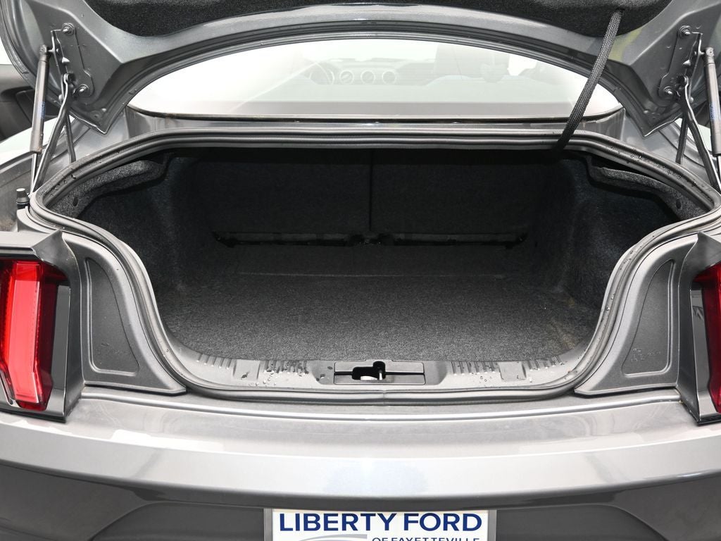 2021 Ford Mustang EcoBoost