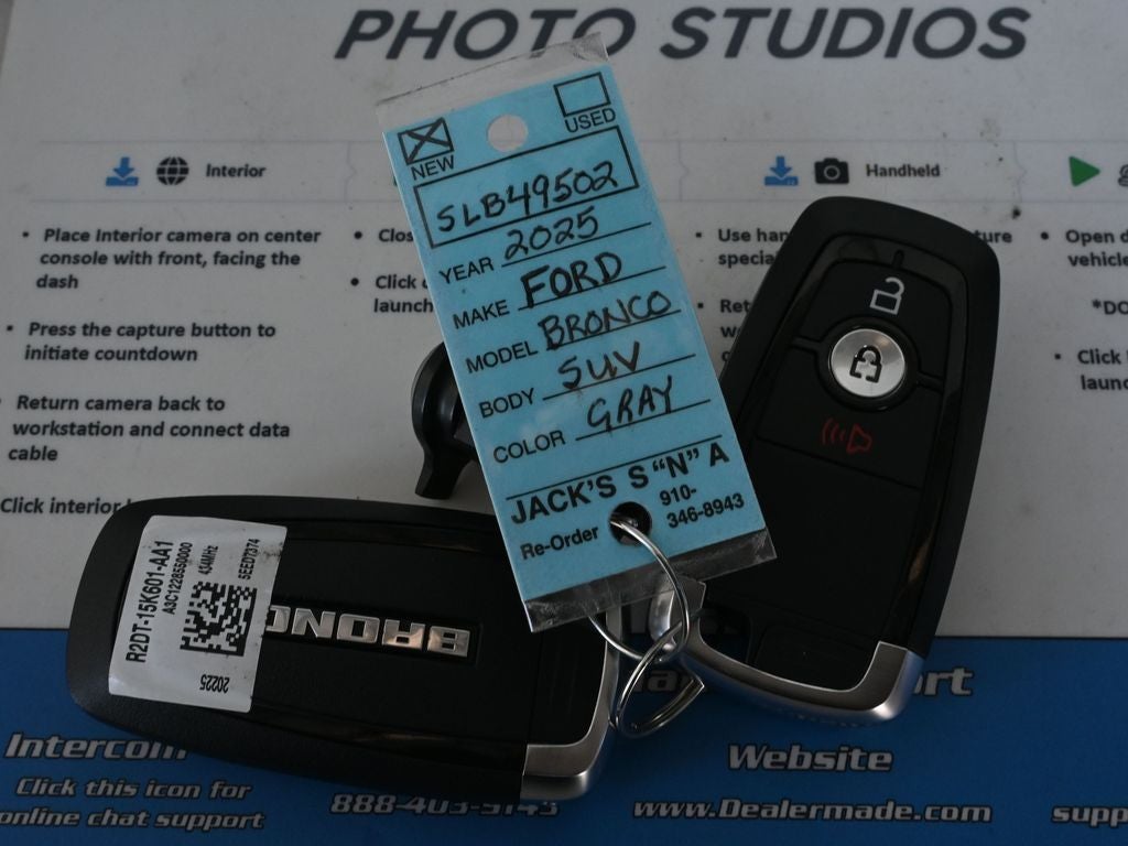 2025 Ford Bronco Base