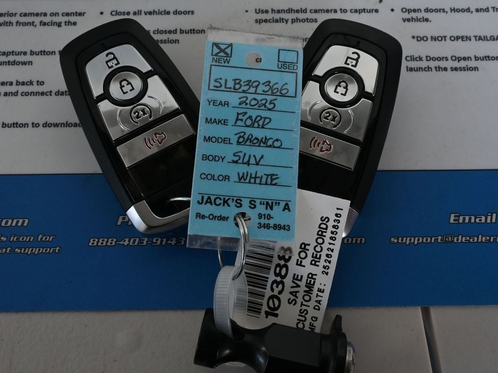 2025 Ford Bronco Outer Banks